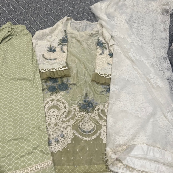 New 3 piece Pakistani dress salwar kameez Maria b lawn - Picture 8 of 9